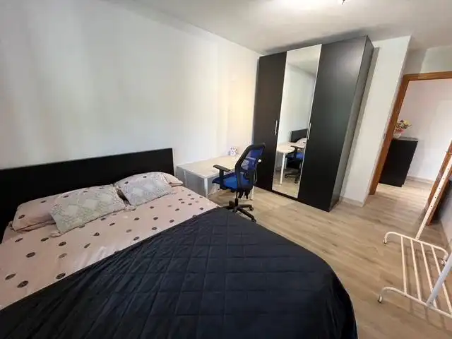 Habitación de Piso en venta en Zaragoza con Aire acondicionado, Calefacción y Parquet