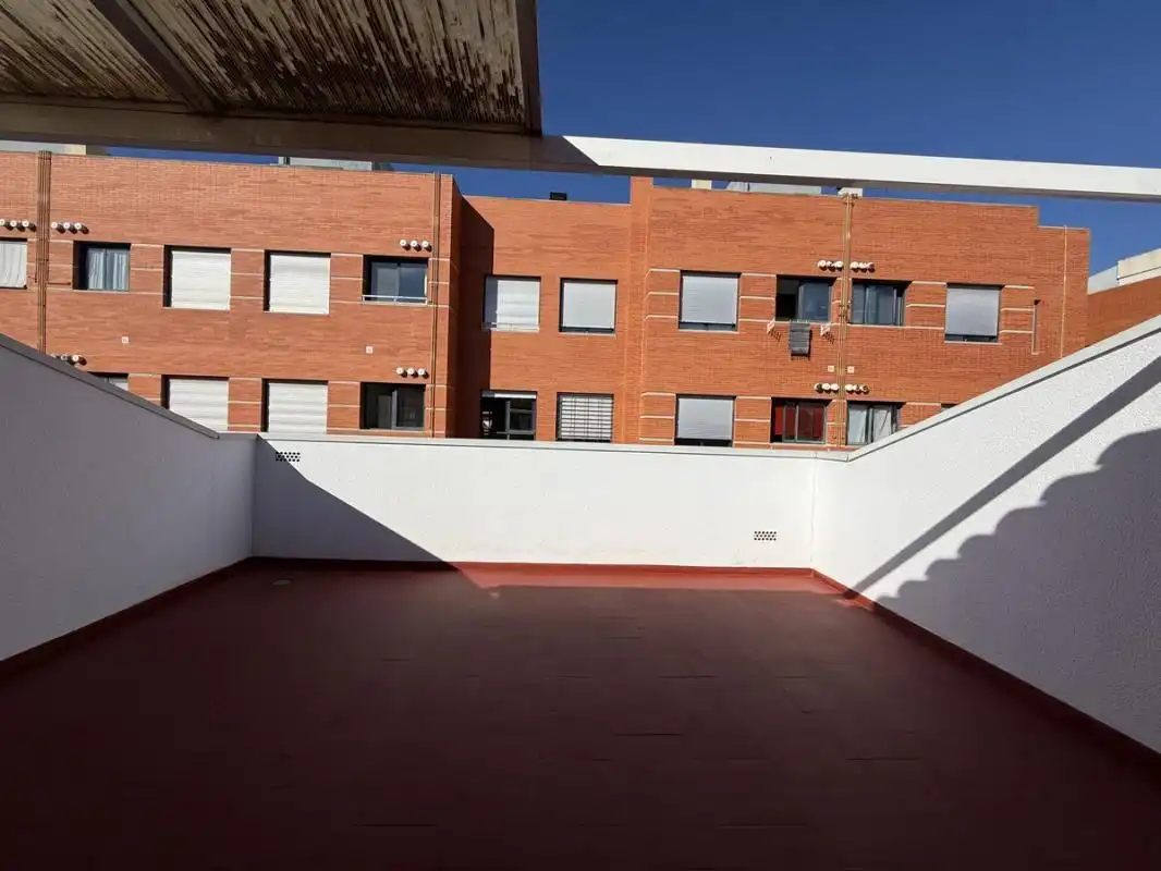 Adossat amb terrassa en venda a Calle Madre Teresa de Calcuta, imagen 46