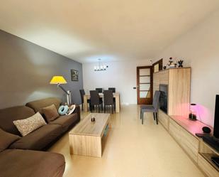 Living room of Flat for sale in Badalona  with Air Conditioner, Storage room and Oven