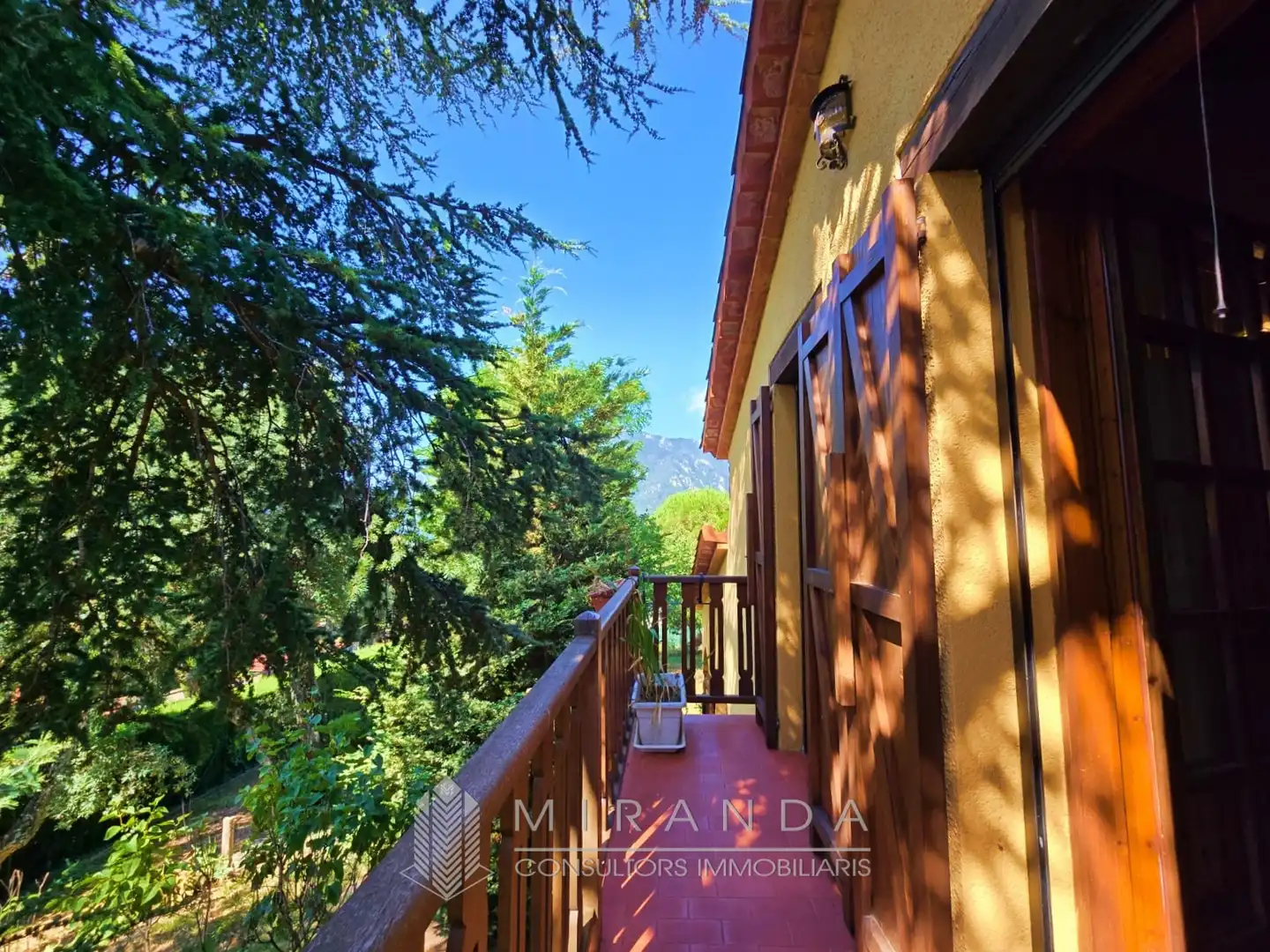 Vista exterior de Casa o xalet en venda en Riells i Viabrea amb Calefacció, Jardí privat i Terrassa