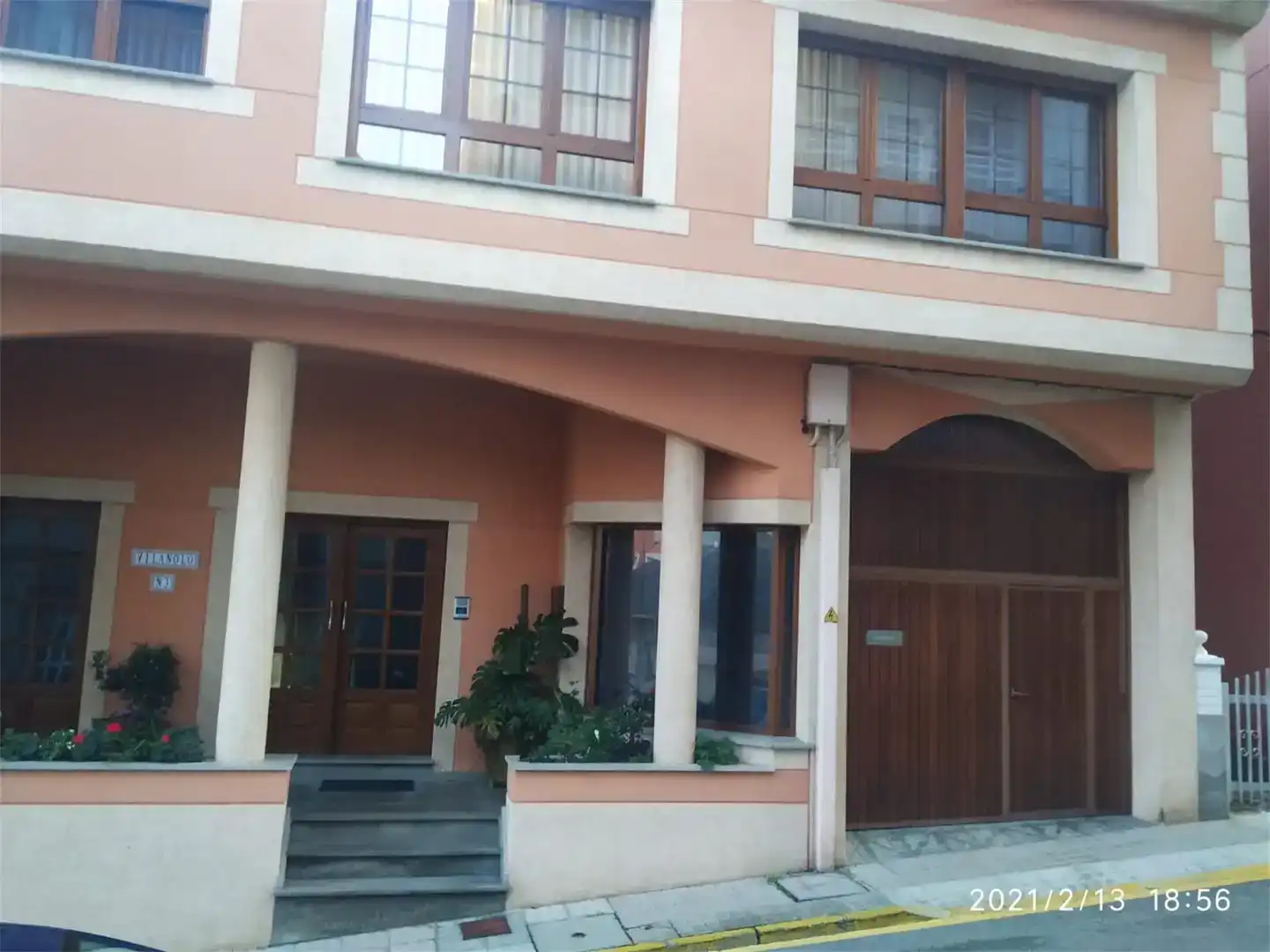 Vista exterior de Casa o chalet en venta en Burela con Parquet, Trastero y Amueblado