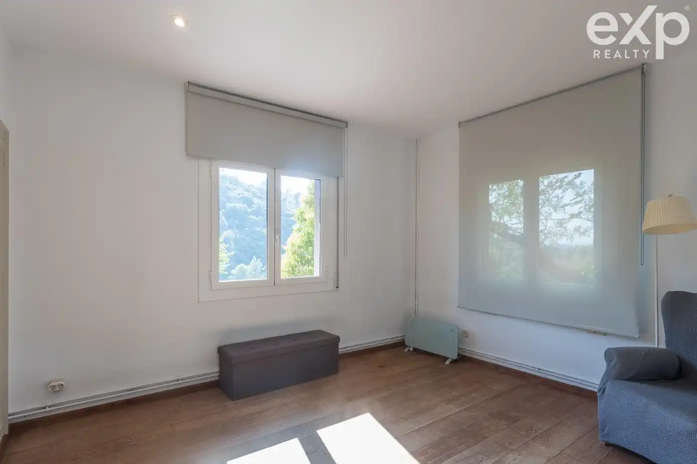 Habitación de Casa o chalet en venta en Barcelona con Parquet y Terraza