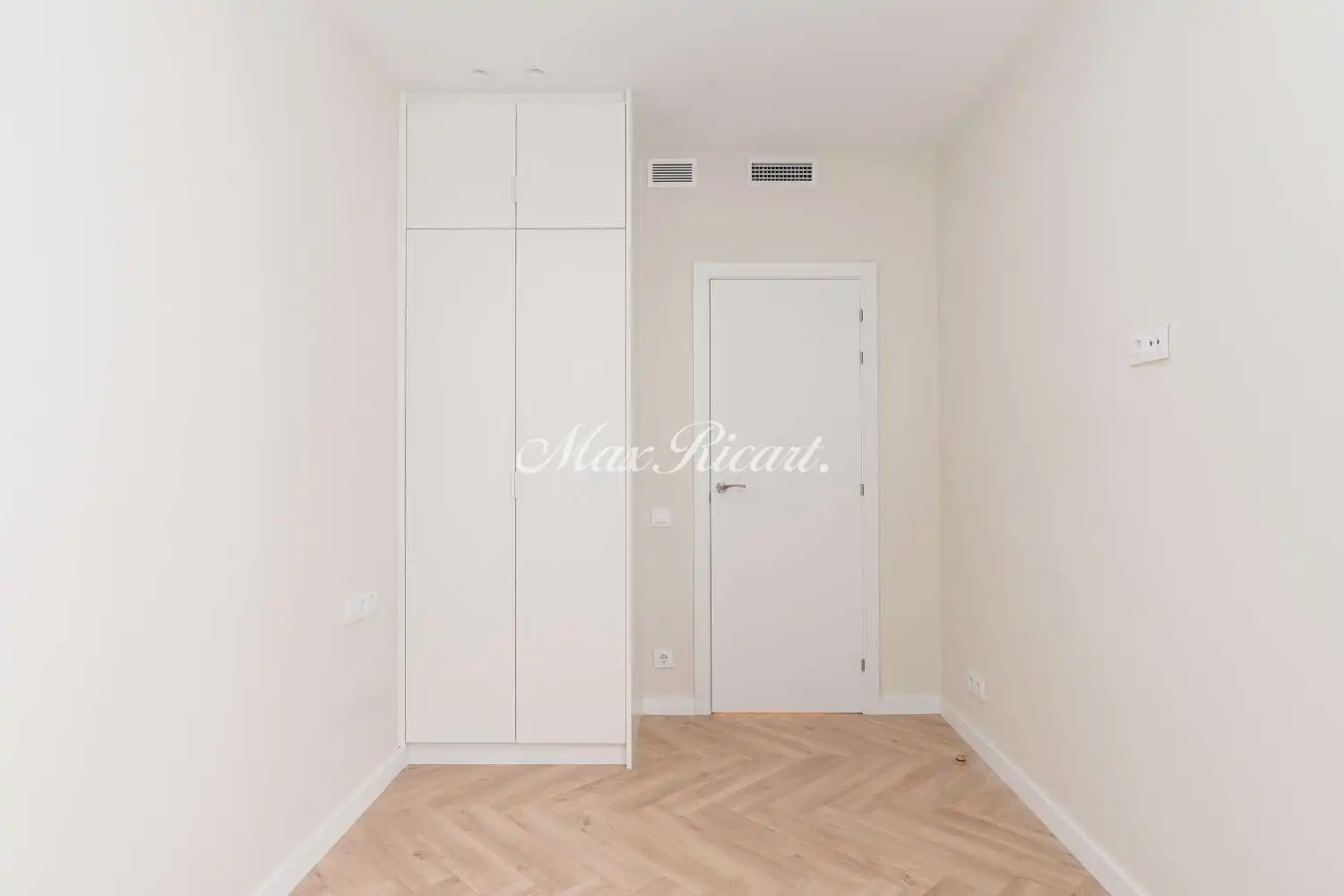 Habitación de Piso en venta en Barcelona con Aire acondicionado y Calefacción