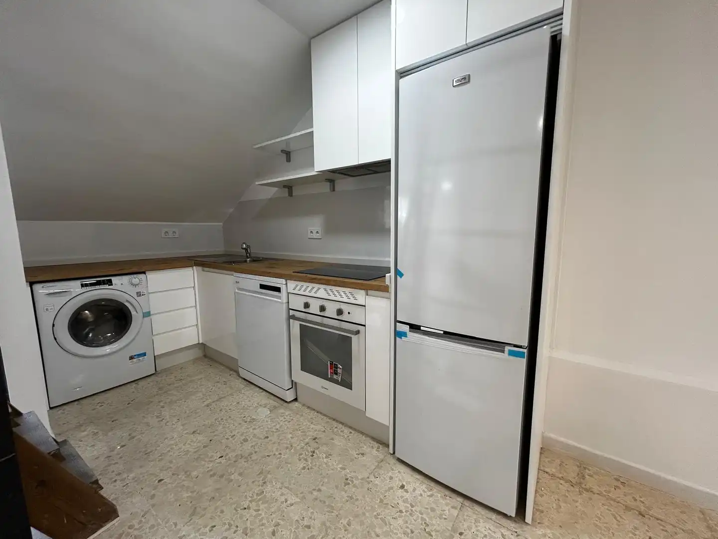 Cuina de Pis en venda en Córdoba amb Aire condicionat