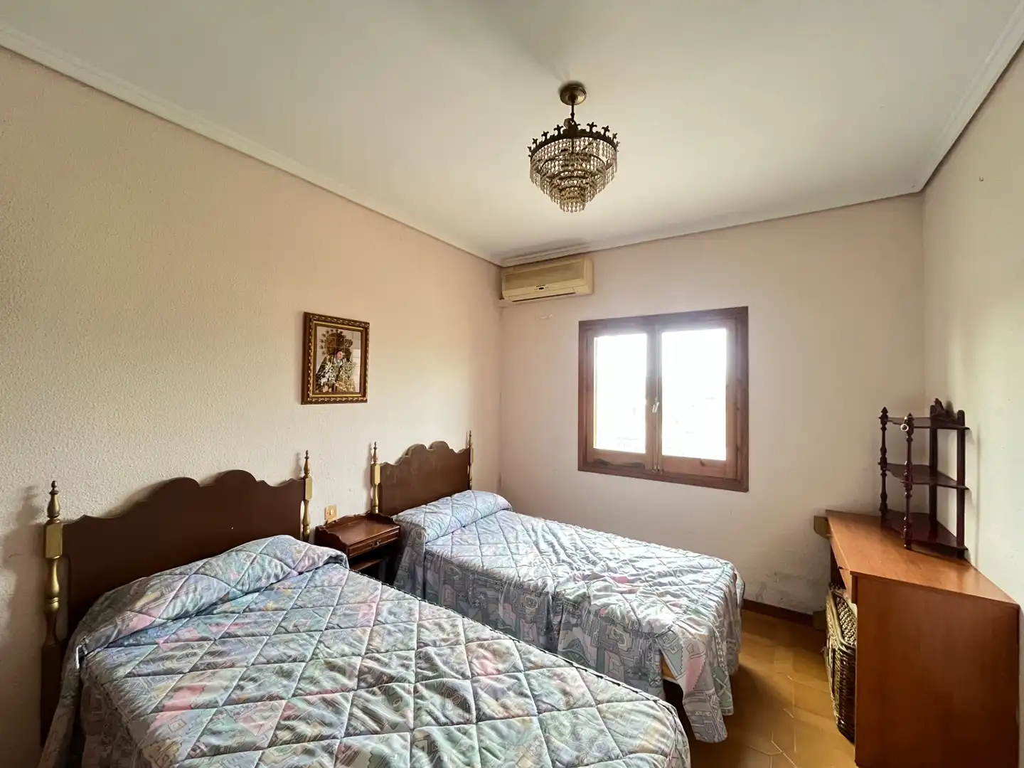 Habitación de Casa o chalet en venta en Sagunto / Sagunt con Jardín privado, Terraza y Trastero