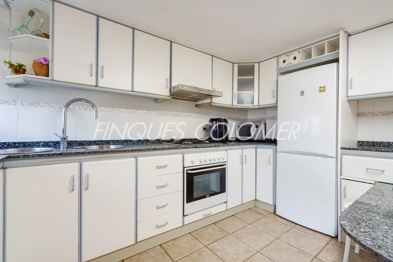 Kitchen of Houses for sale in Rubí  with Air Conditioner, Private garden and Parquet flooring