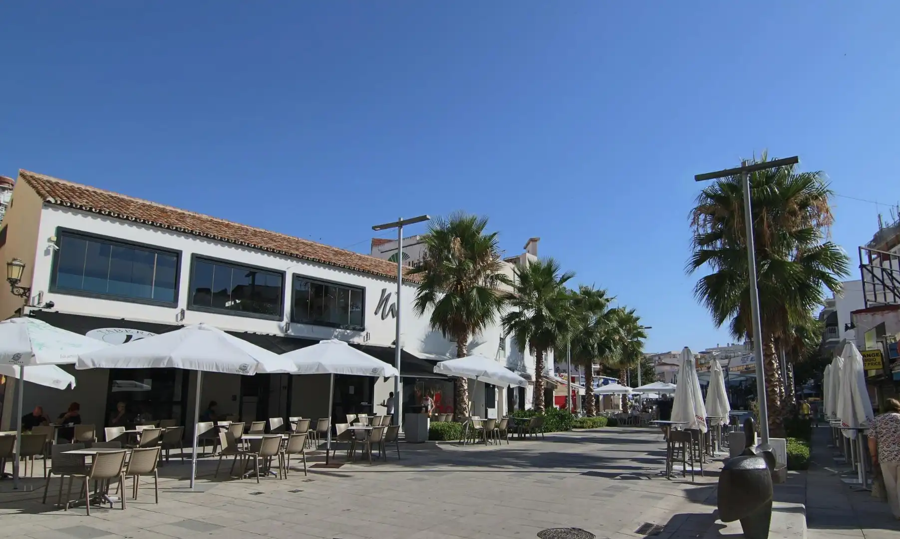 Vista exterior de Pis en venda en Torremolinos amb Alarma i Piscina comunitària