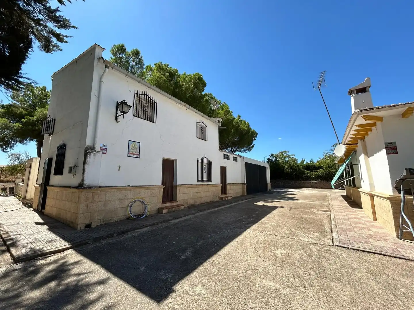 Exterior view of Houses for sale in Alcolea de Calatrava  with Air Conditioner, Heating and Terrace