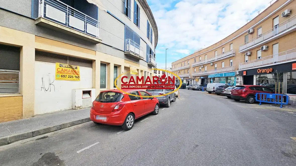 Local commercial à louer à Coria del Río, imagen 2