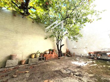 Casa con jardín en venta en Virgen 26