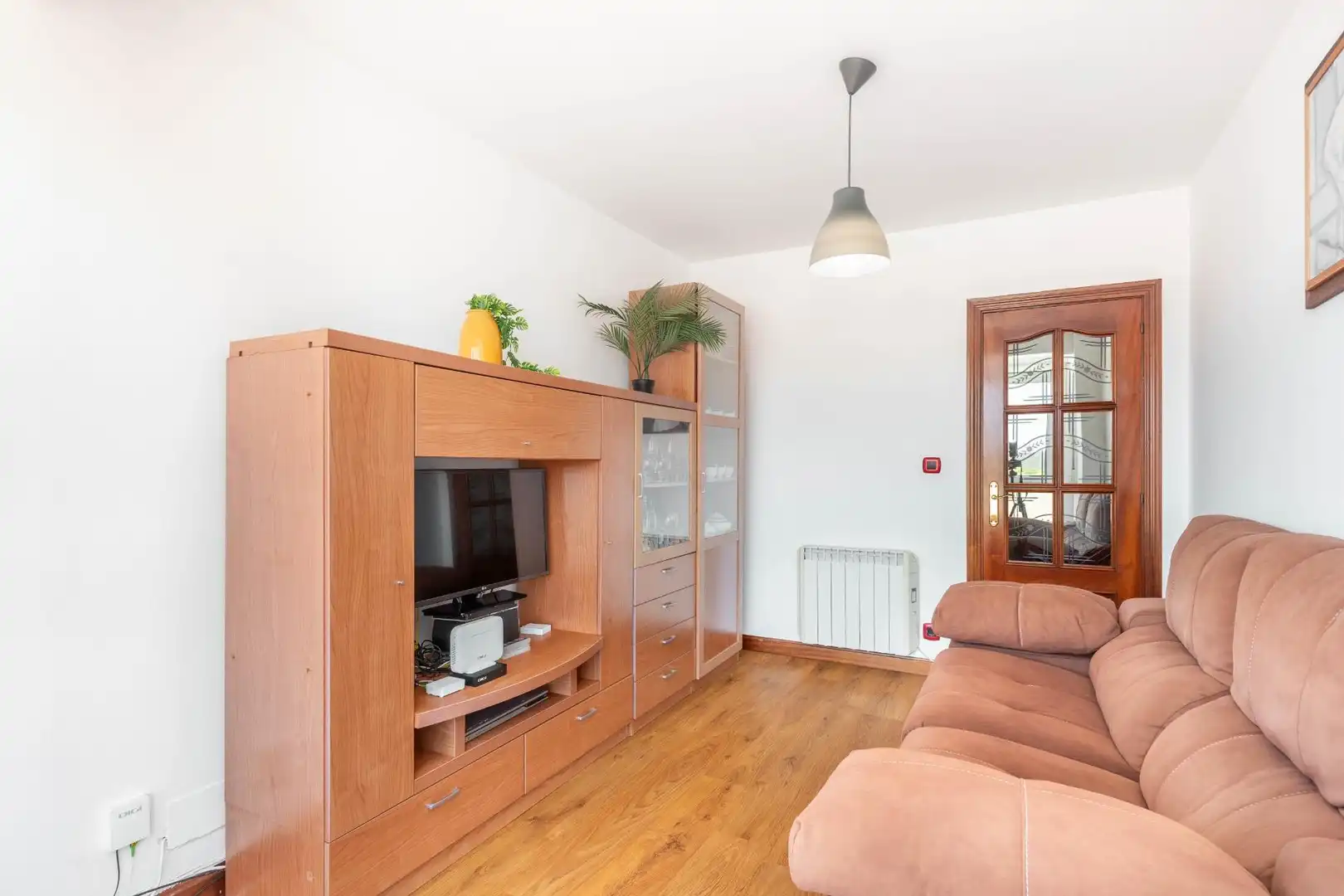 Sala d'estar de Pis en venda en Corvera de Asturias amb Calefacció, Jardí privat i Parquet