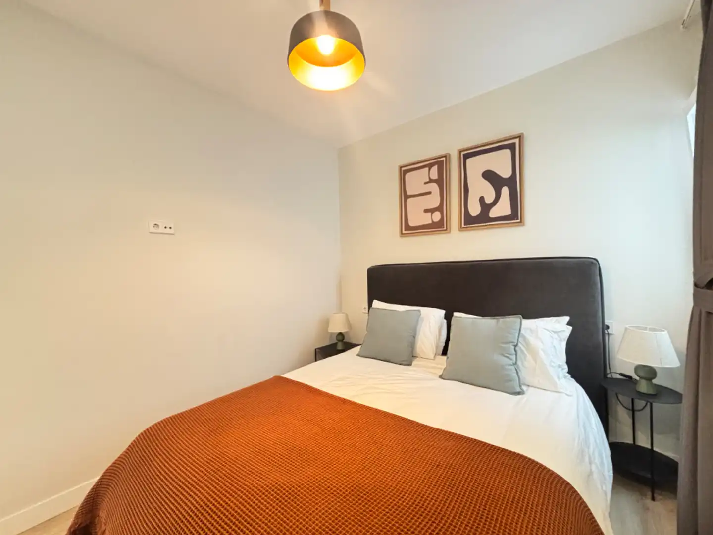 Bedroom of Flat for rent in Madrid  with Air Conditioner, Heating and Furnished