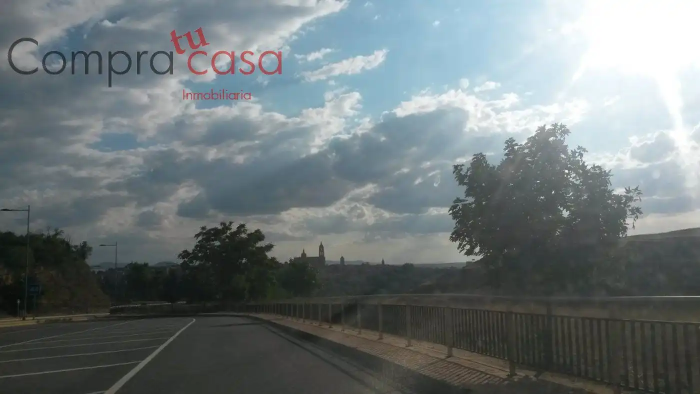 Terreni e lotti in vendita a La Lastrilla, imagen 13