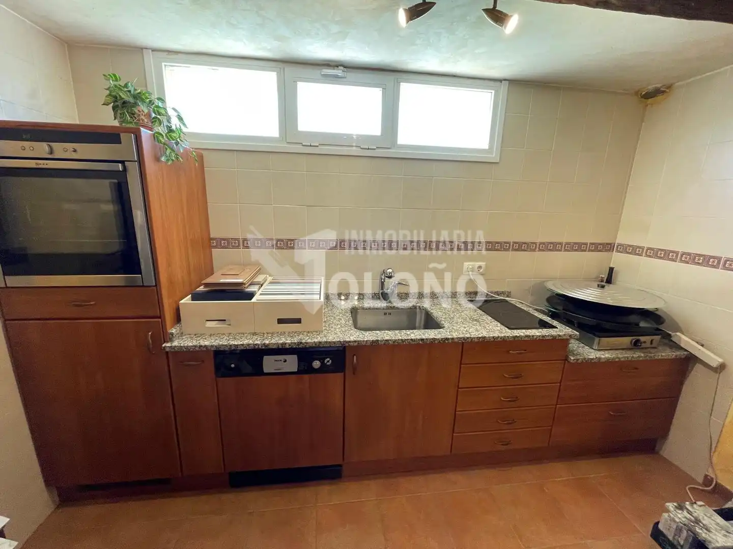 Cuina de Casa o xalet en venda en Casalarreina amb Calefacció, Jardí privat i Parquet