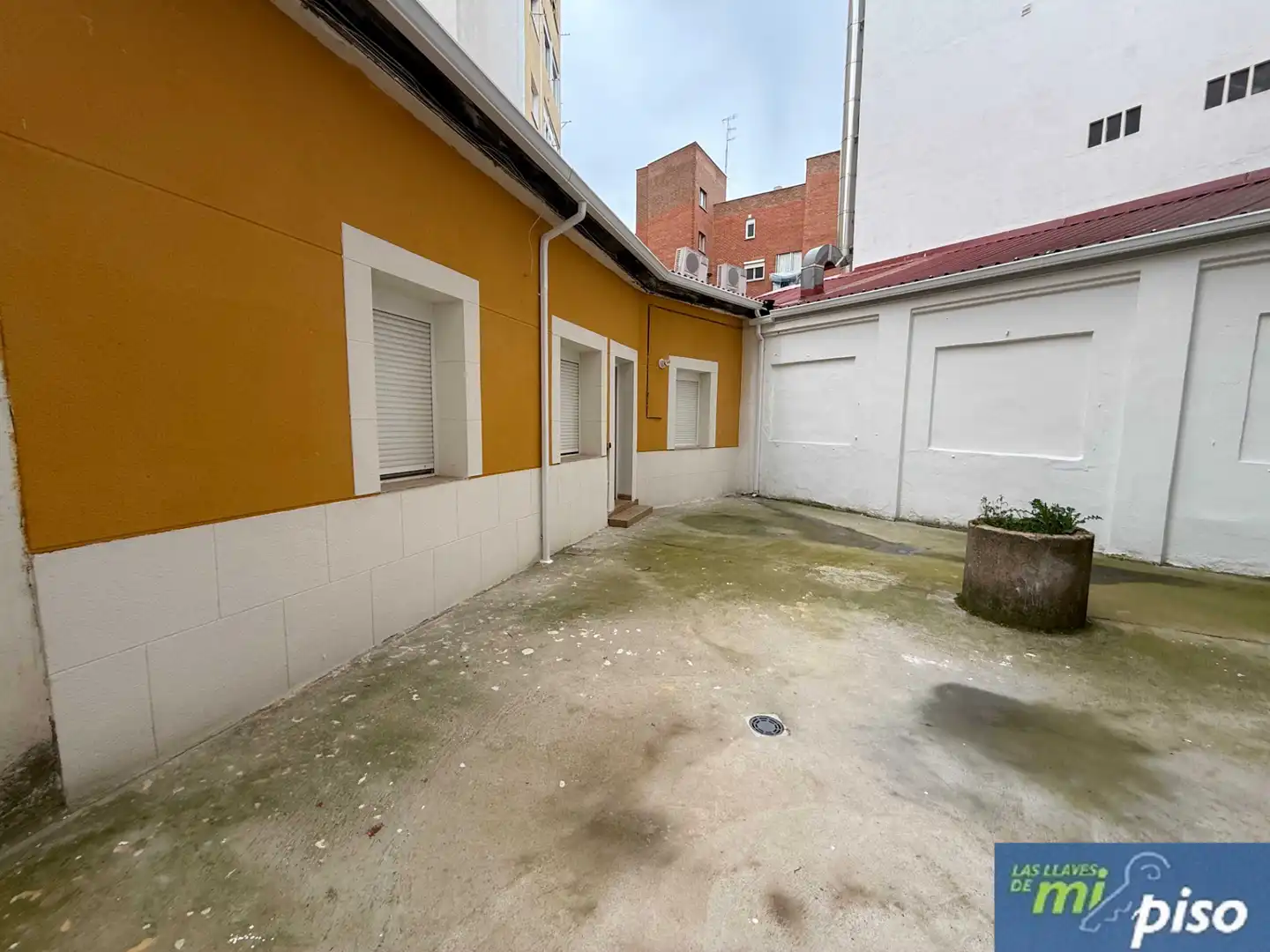 Vista exterior de Pis en venda en Valladolid Capital amb Calefacció, Parquet i Terrassa