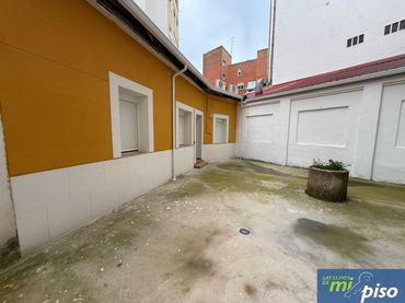 Pis amb ascensor en venda a Calle Paraíso 3