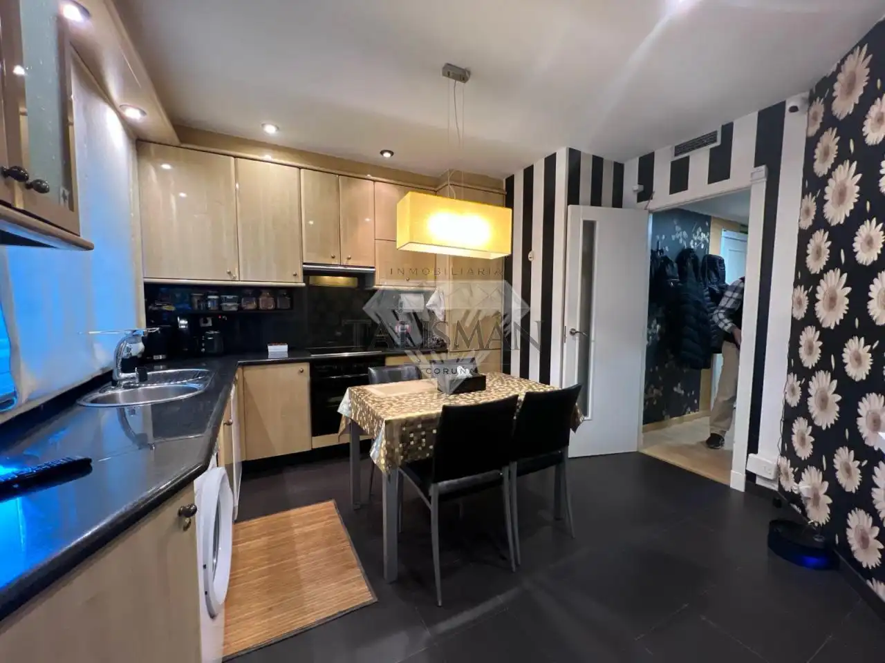 Cocina de Piso en venta en Pontevedra Capital  con Aire acondicionado, Calefacción y Terraza