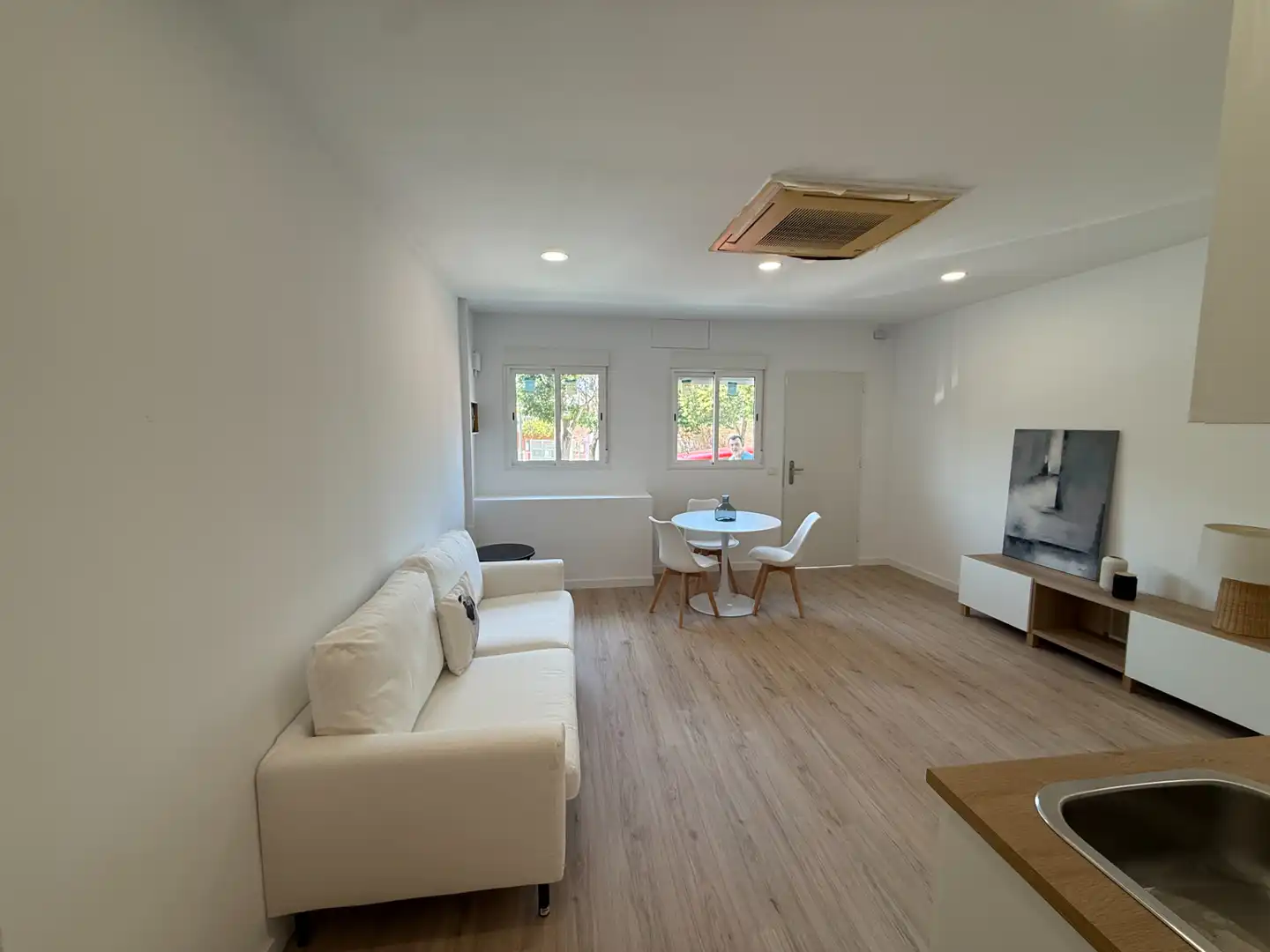 Sala de estar de Estudio en venta en Terrassa con Aire acondicionado, Parquet y Horno