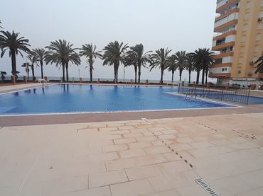 Apartamento con piscina en venta en Avenida Torre Ladeada 0B