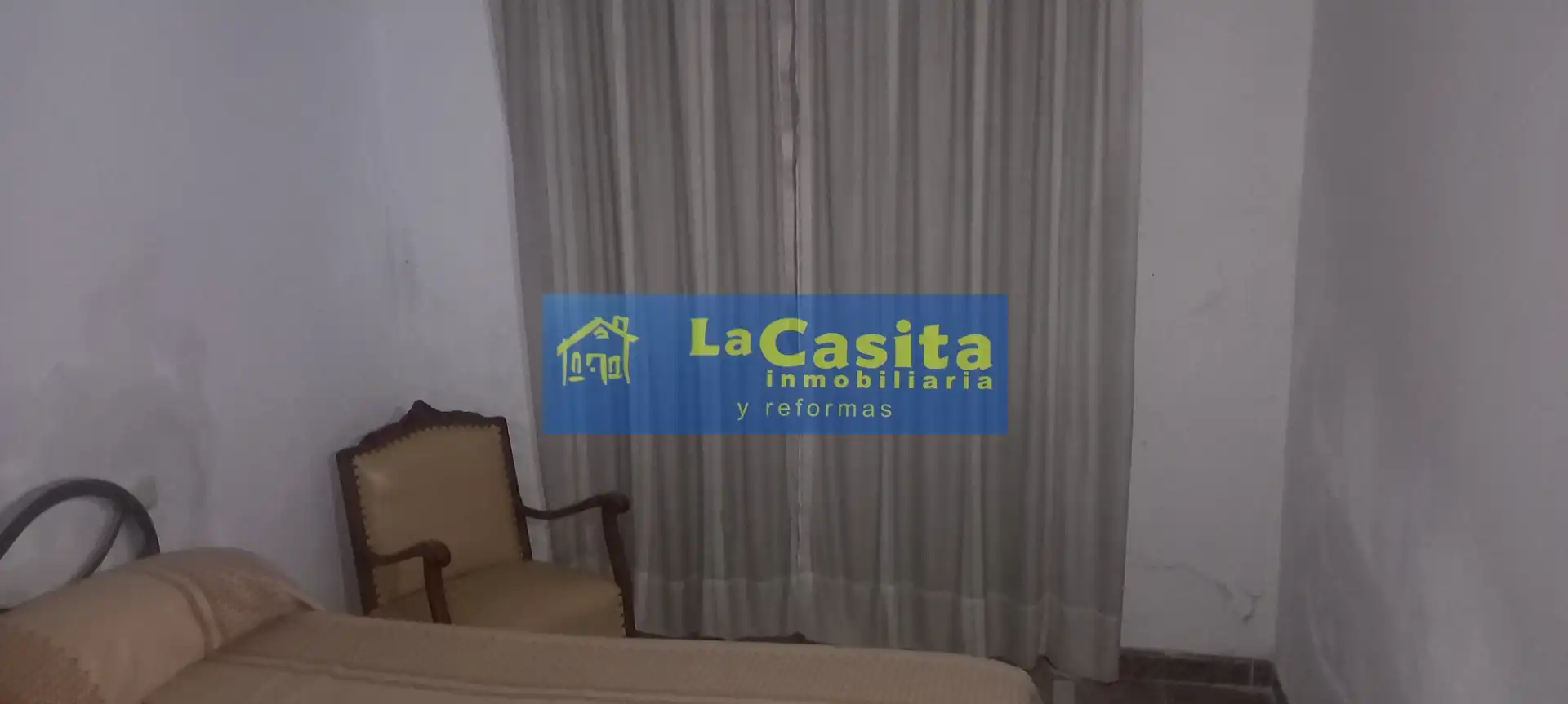 Dormitori de Casa o xalet en venda en Almagro amb Terrassa, Traster i Balcó