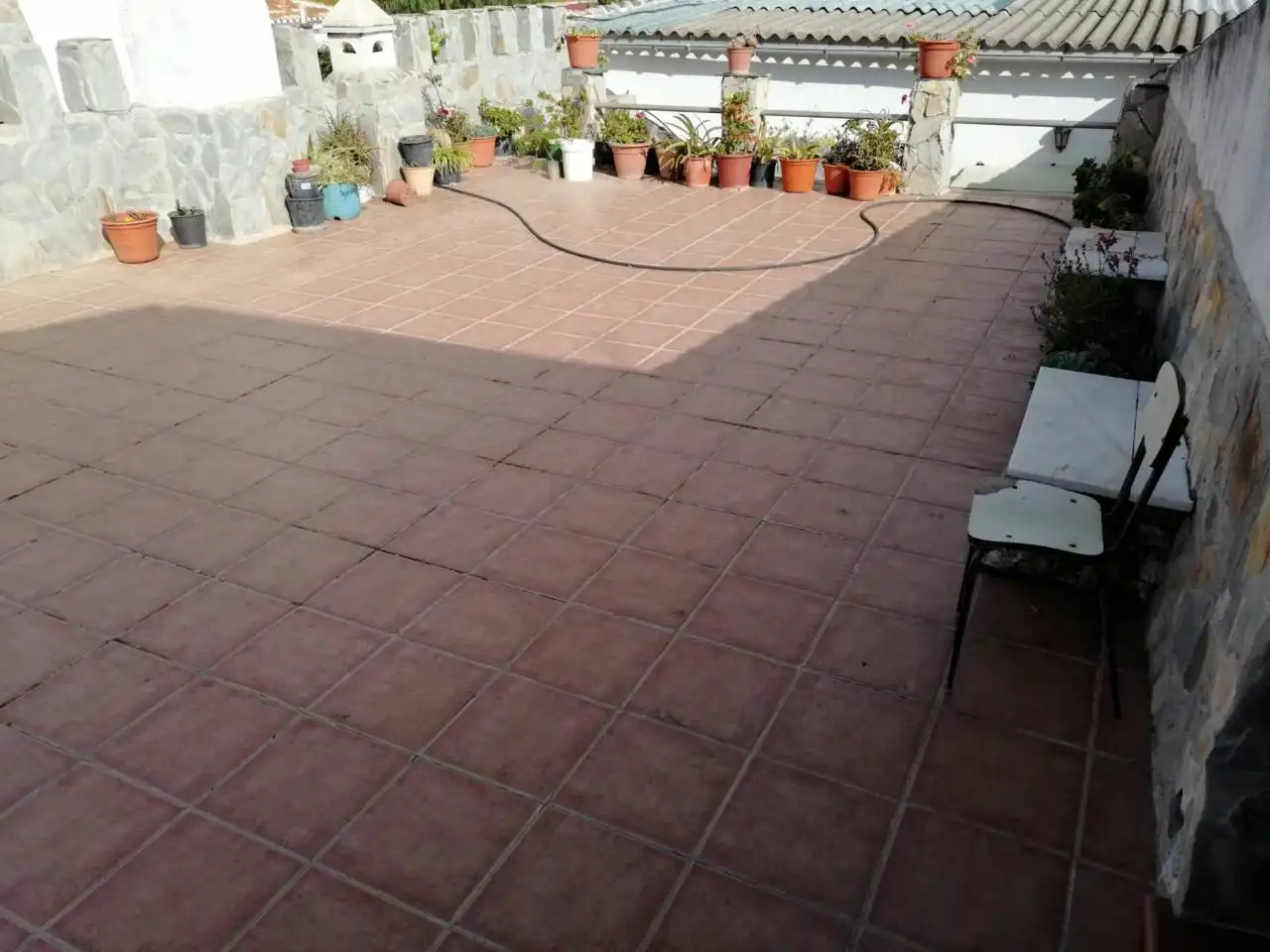 Terrassa de Casa o xalet en venda en Loja amb Aire condicionat, Calefacció i Jardí privat