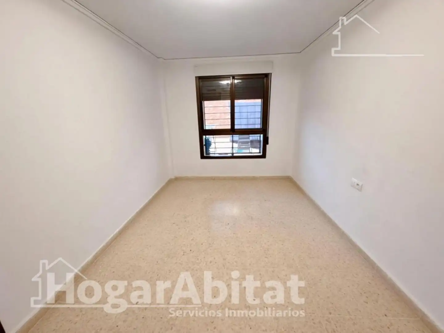 Bedroom of Flat for sale in Montserrat  with Air Conditioner, Heating and Terrace