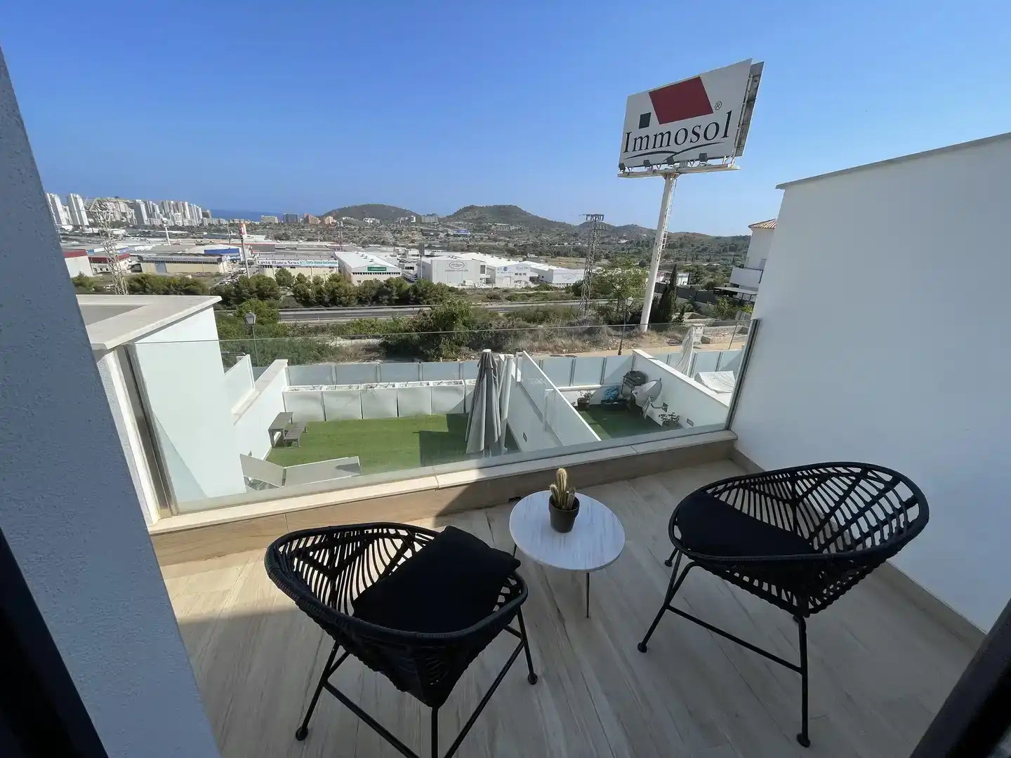Terrasse von Erdgeschoss zur Miete in Finestrat mit Klimaanlage, Privatgarten und Schwimmbad