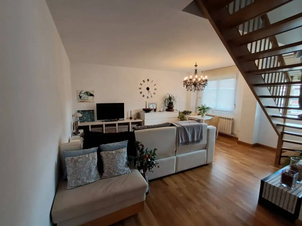 Sala de estar de Dúplex en venta en Villamediana de Iregua con Calefacción, Terraza y Trastero