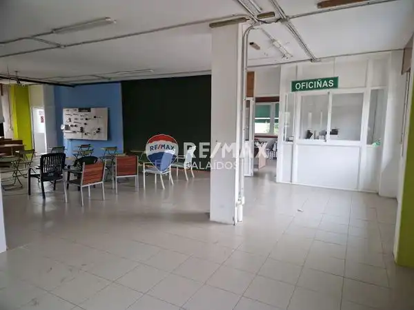 Industrial buildings for sale in Avenida do Aeroporto, Cabral - Candeán