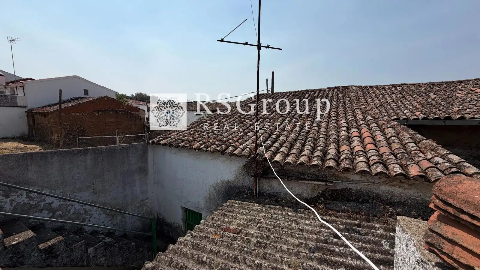 Exterior view of Houses for sale in Cala  with Storage room