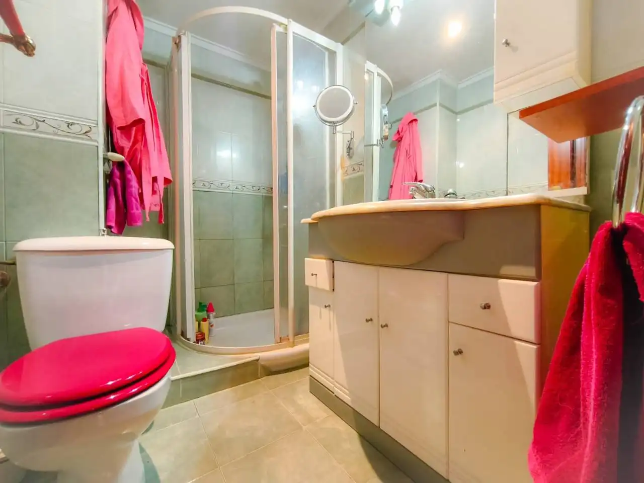 Bathroom of Apartments for sale in Burgos  with Heating, Parquet flooring and Terrace