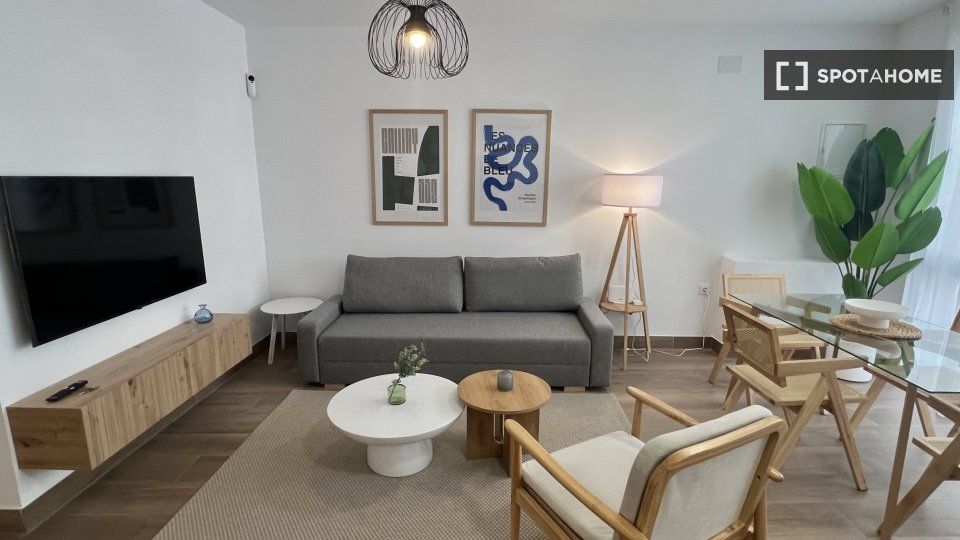 Sala de estar de Piso de alquiler en  Madrid Capital con Aire acondicionado, Calefacción y Amueblado