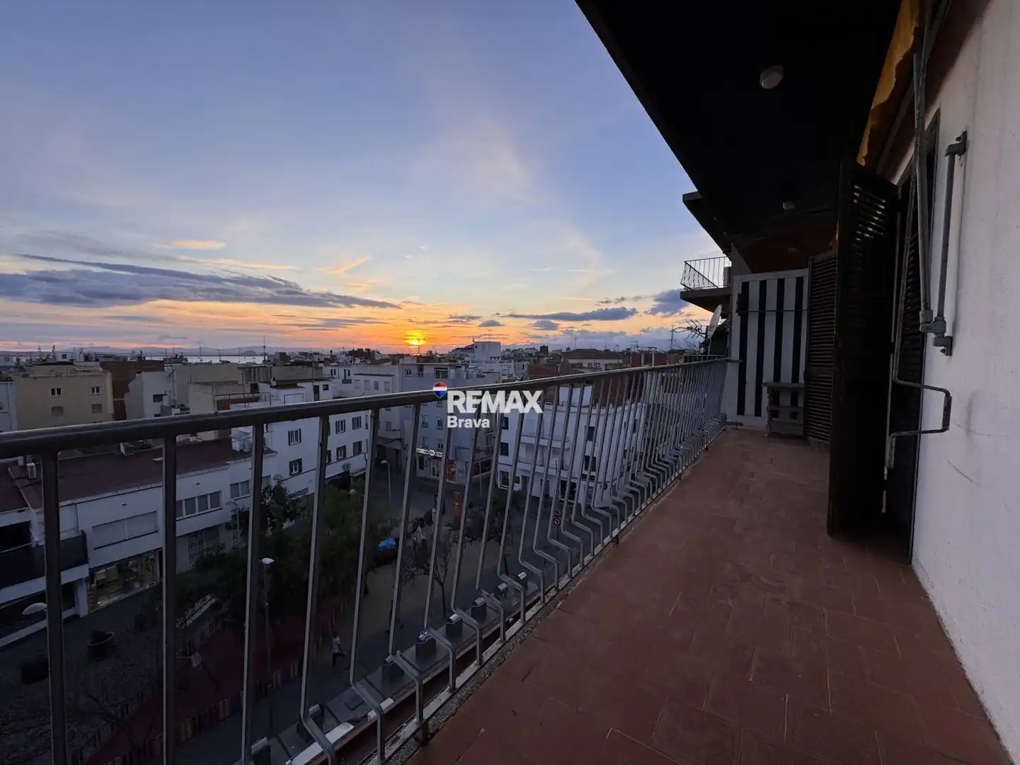 Terraza de Piso en venta en Roses con Balcón