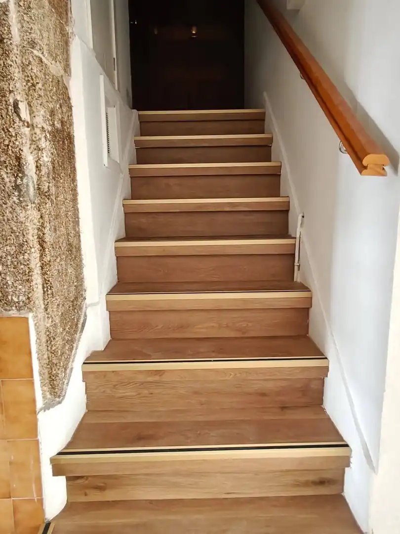Maisonette zum Verkauf in Santiago de Compostela  mit Heizung, Privatgarten und Terrasse
