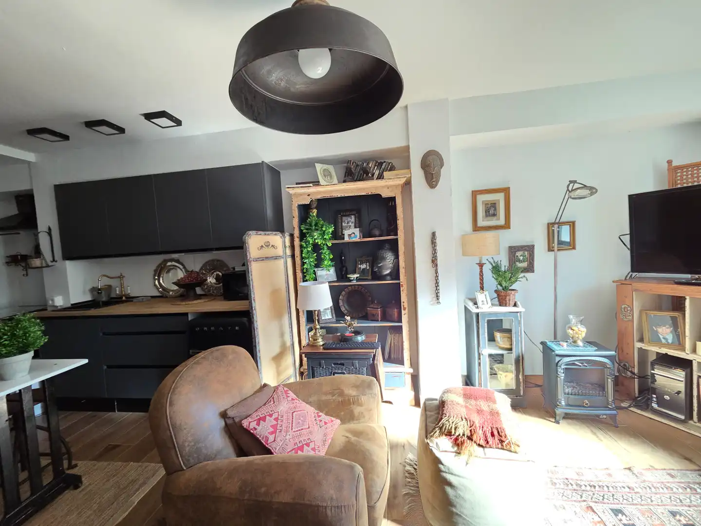 Sala de estar de Casa o chalet en venta en Santa María de la Alameda con Calefacción, Jardín privado y Amueblado