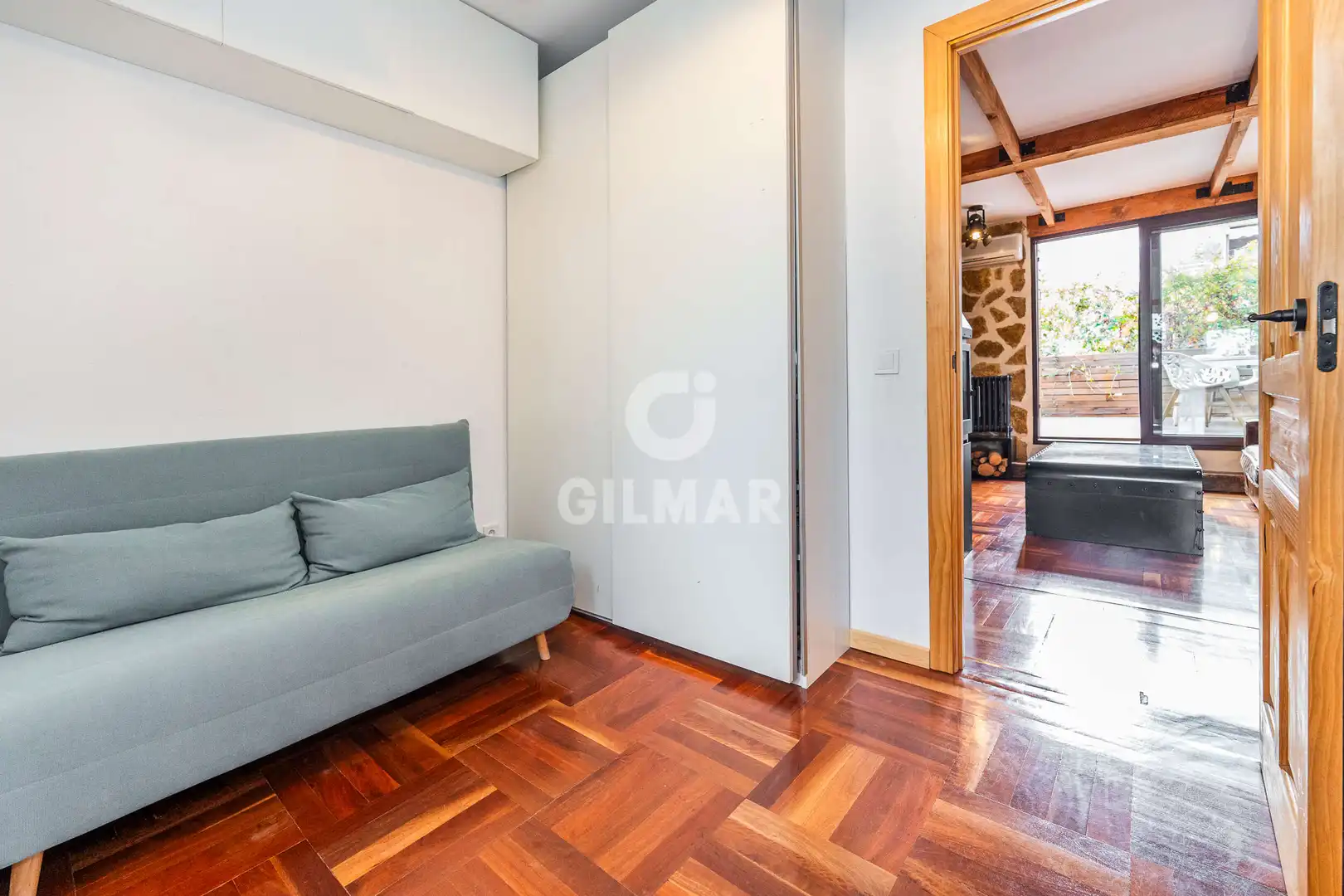 Habitación de Ático en venta en Madrid con Calefacción, Piscina y Balcón