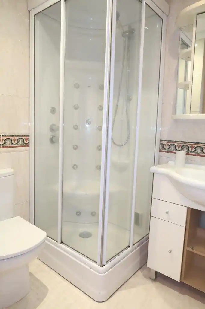 Bathroom of Flat for rent in A Coruña Capital   with Heating and Furnished