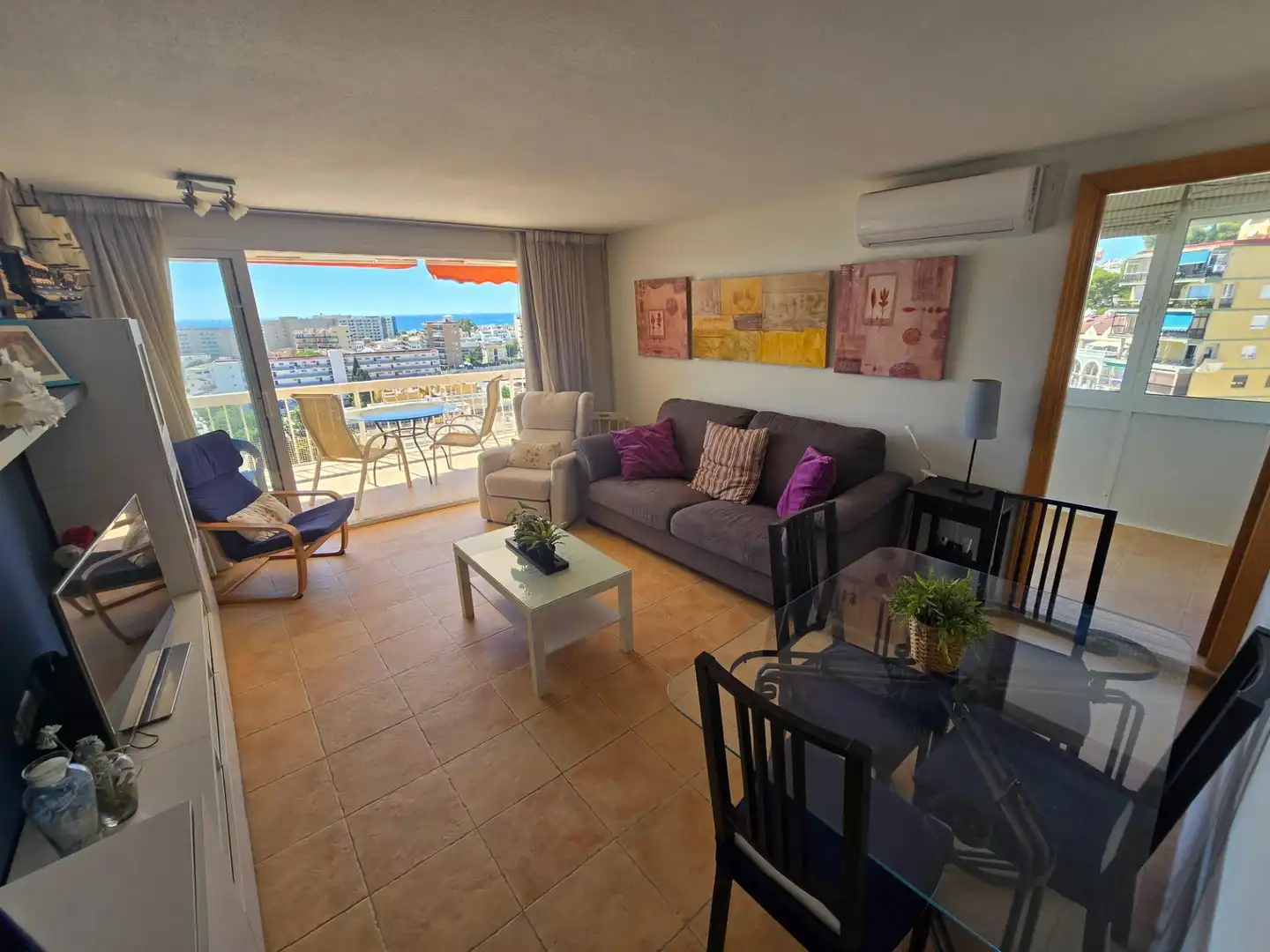 Sala de estar de Ático en venta en Torremolinos con Aire acondicionado, Calefacción y Terraza