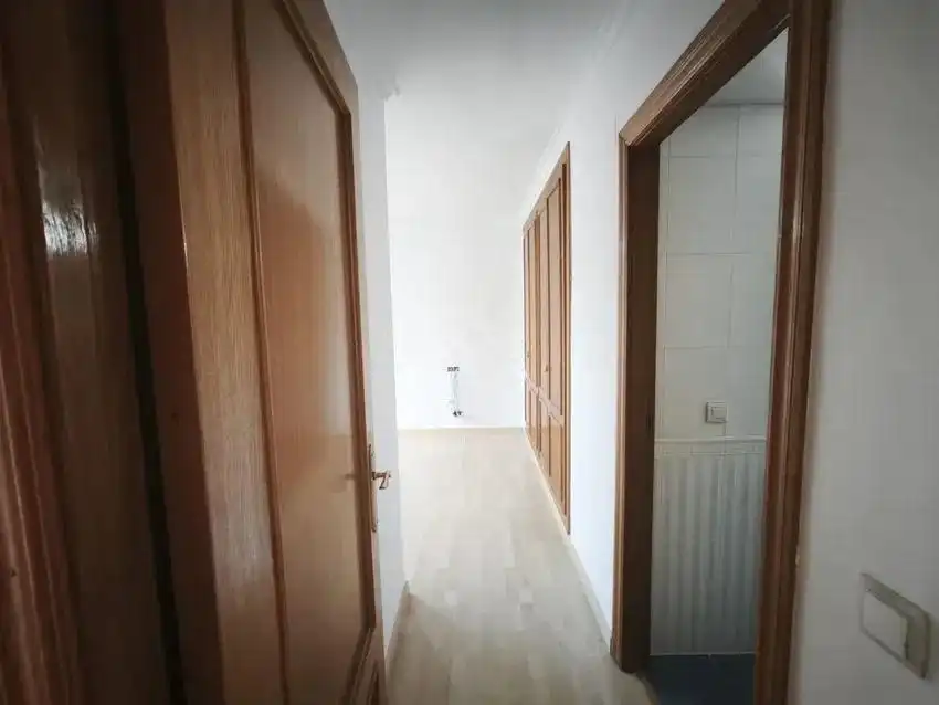 Flat for sale in Calle ENRIC VALOR, País Valencià