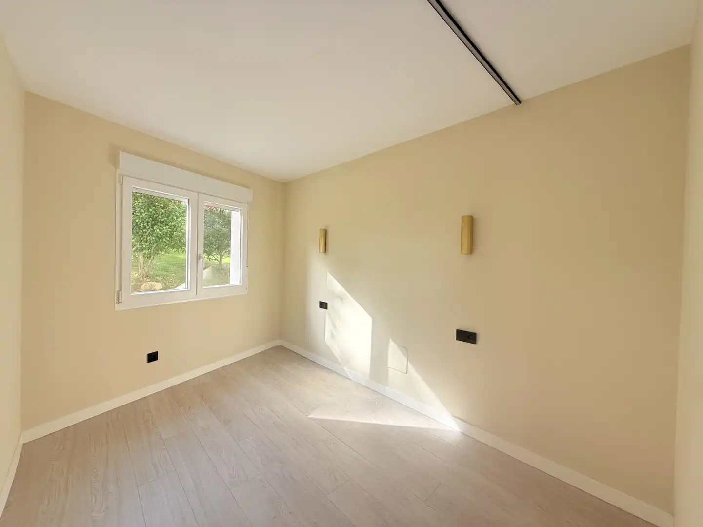 Bedroom of Flat for sale in Santander