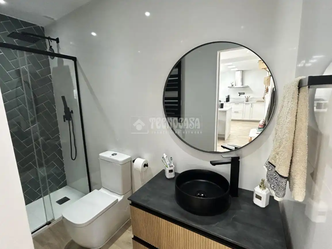Baño de Casa o chalet en venta en Villalbilla con Calefacción y Piscina