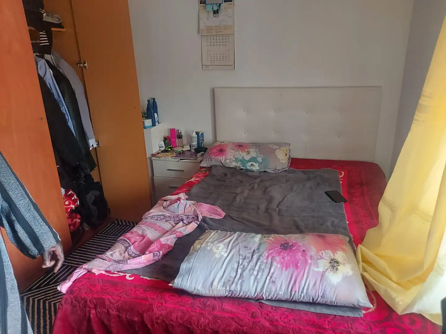 Schlafzimmer von Wohnung zum Verkauf in Salt mit Balkon