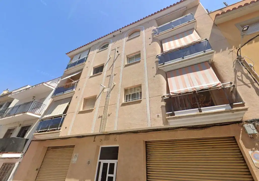 Piso con ascensor en venta en Les Roquetes