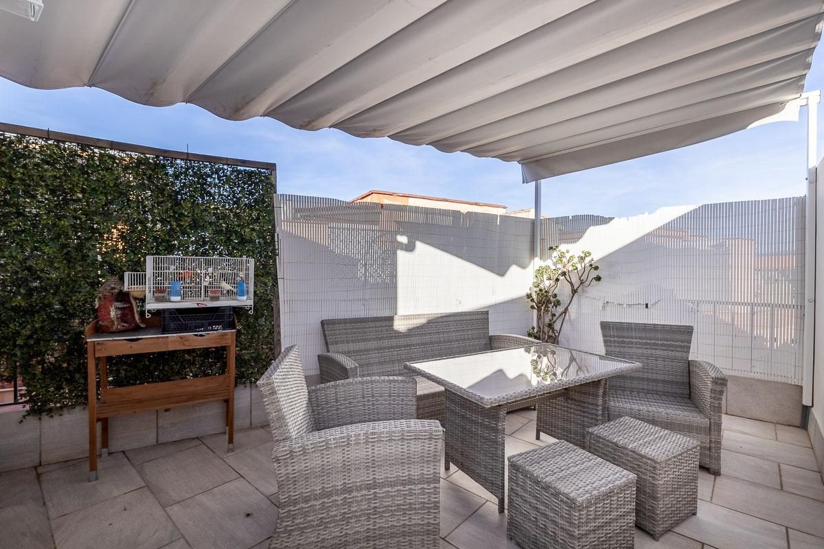 Terraza de Dúplex en venta en Churriana de la Vega con Calefacción y Terraza