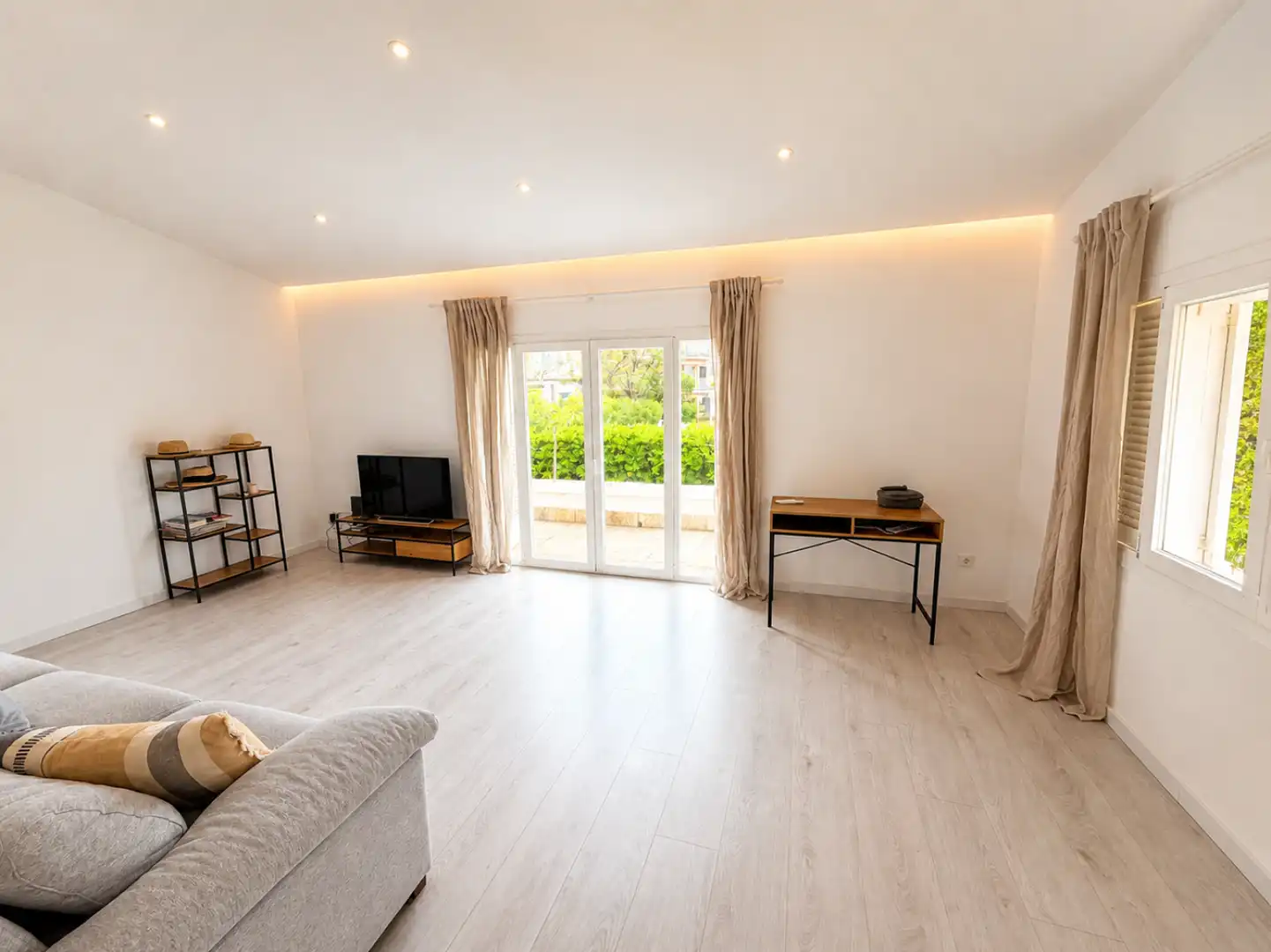 Sala d'estar de Casa o xalet de lloguer en Alcúdia amb Aire condicionat, Calefacció i Terrassa