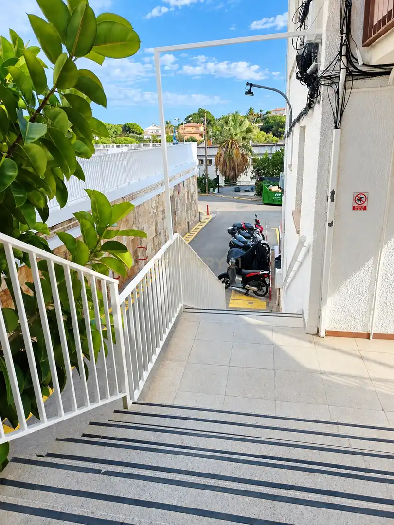 Apartament amb terrassa en venda a Av. Dr. Fleming, Lloret de Mar, Spain 39, imagen 12