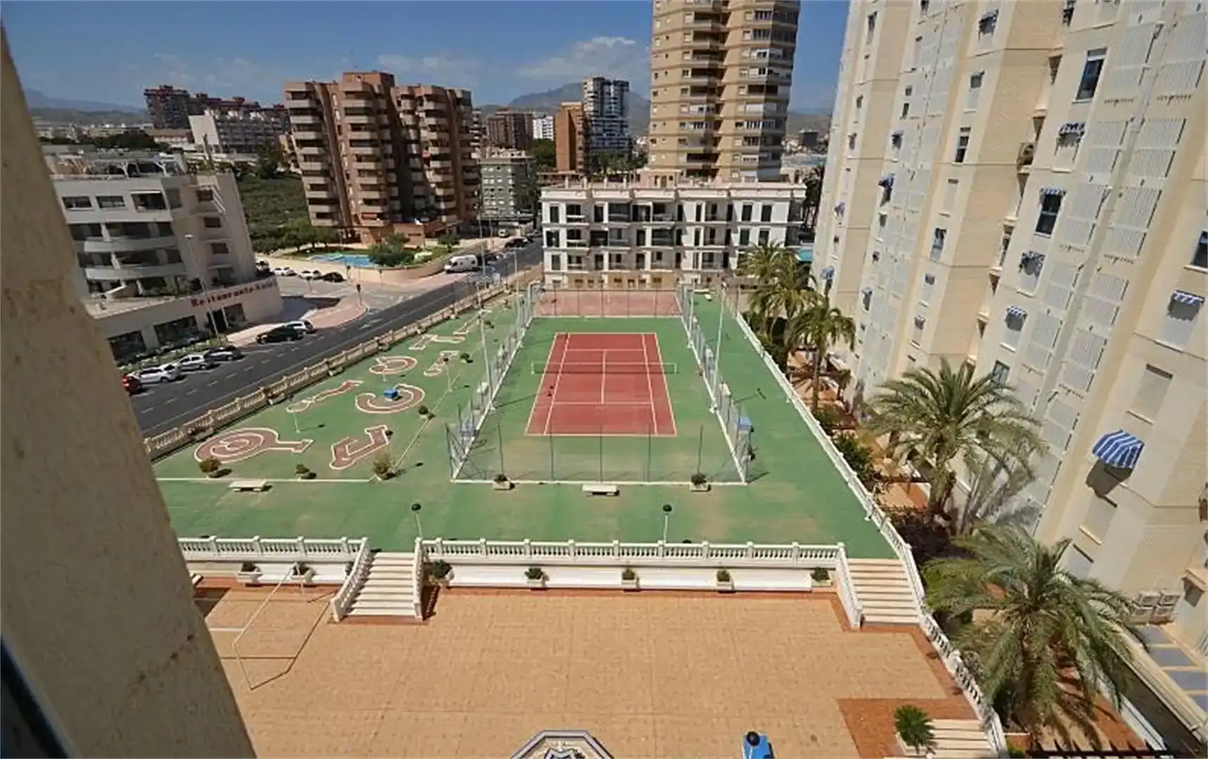 Vista exterior de Apartamento en venta en El Campello con Piscina