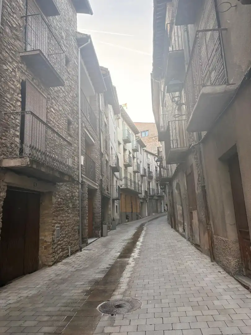 Vista exterior de Casa o xalet en venda en La Pobla de Segur amb Calefacció i Traster