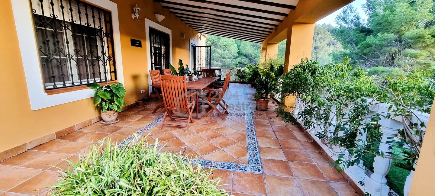 Terrassa de Casa o xalet en venda en Finestrat amb Aire condicionat, Jardí privat i Terrassa