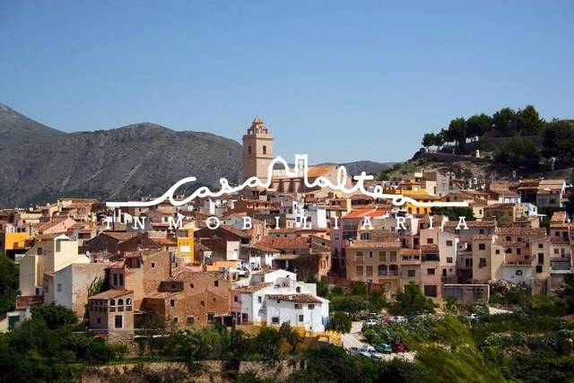 Casa-chalet en Venta en La Nucia Pueblo